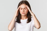 Ilustrasi Seseorang Mengalami Sakit kepala, (Foto: Int.)