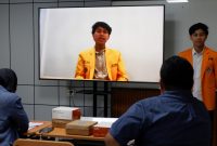 Potret Taufik Hidayat saat Mengikuti Seleksi Pilmapres di Ruangan Bahasa Inggris, (Foto: Ist.)