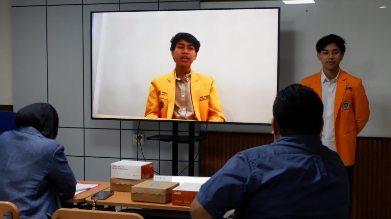 Potret Taufik Hidayat saat Mengikuti Seleksi Pilmapres di Ruangan Bahasa Inggris, (Foto: Ist.)