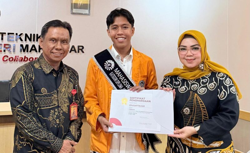 Potret Ahmad Fauzan, mahasiswa Tata Boga dan Perhotelan, terpilih sebagai Mahasiswa Berprestasi kategori Diploma Fakultas Teknik 2026, (Foto: Ist.)