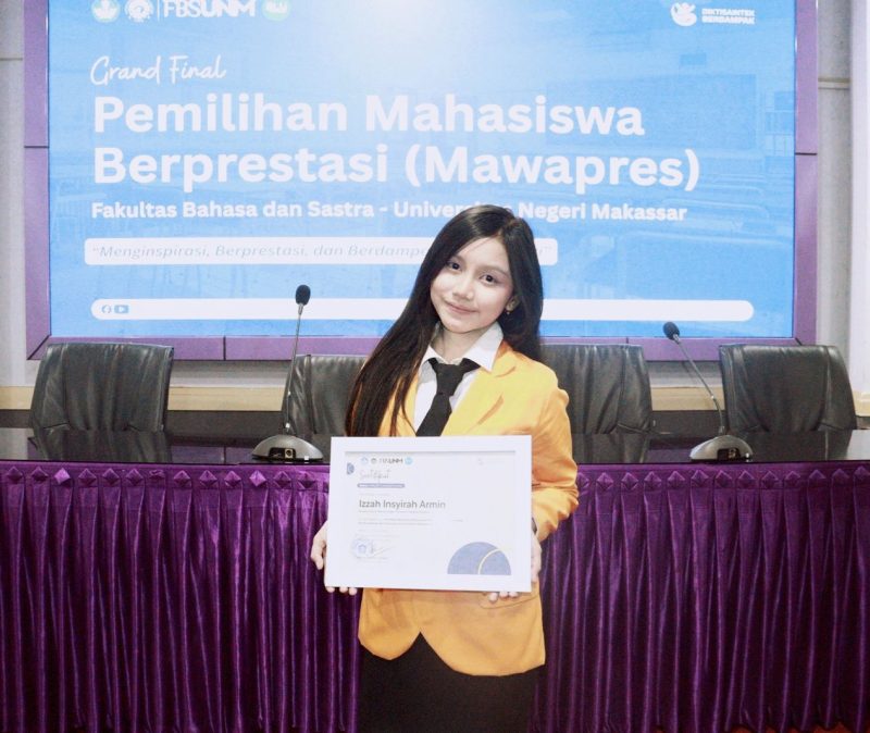 Potret Izzah Setelah Meraih Mawapres 1 Program Vokasi di Ruang Senat FBS, (Foto: Ist.)