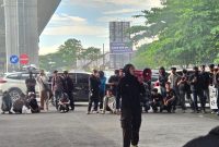 Potret Aksi Mahasiswa Desak Pengusutan Kasus Kekerasan Aparat di Flyover Makassar, (Foto: Nathaya)