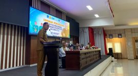Sambutan Wakil Bupati Bone Andi Akmal Pasluddin dalam Seminar Pengusulan Calon Pahlawan Nasional La Pawawoi Karaeng Sigeri, (Foto: Ist.)