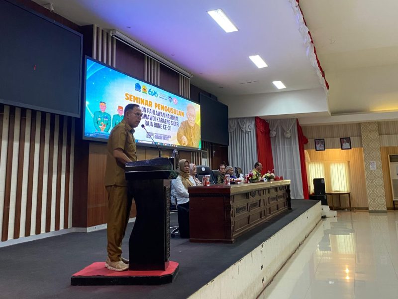 Sambutan Wakil Bupati Bone Andi Akmal Pasluddin dalam Seminar Pengusulan Calon Pahlawan Nasional La Pawawoi Karaeng Sigeri, (Foto: Ist.)