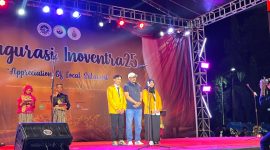 Potret Pengukuhan Perwakilan Mahasiswa Kewirausahaan Angkatan 2025 dalam Acara Inaugurasi Inoventra 25 (Foto : Putri Salsabila)