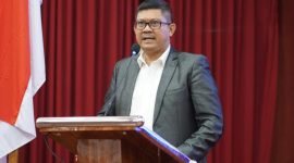 Potret Guru Besar UNM, Hasnawi Haris, (Foto: Int.)