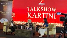 Potret Pelaksana Tugas (Plt) Rektor Universitas Negeri Makassar (UNM), Farida Patittingi dalam Talkshow Kartini Expo, (Foto: Ficka Aulia Khaerunnisa)