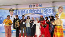Sesi Foto Bersama Peserta Lomba Mending, (Foto: Ist.)