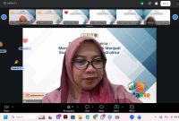 Potret Suriati Eka Putri, Wakil Dekan Kerja Sama dan Pengembangan FMIPA UNM saat Beri Sambutan dalam Kegiatan Datalite, (Foto: Rosdiana)