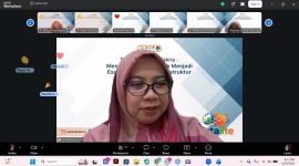 Potret Suriati Eka Putri, Wakil Dekan Kerja Sama dan Pengembangan FMIPA UNM saat Beri Sambutan dalam Kegiatan Datalite, (Foto: Rosdiana)