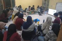 Suasana Rapat Pra Harlah LPM PROFESI UNM ( Foto: Muh. Yusran.)
