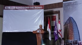 Potret Sambutan Pimpinan Komite II DPD RI Sulawesi Selatan dalam Acara Malam Puncak Gugusdepan ke-48 Pramuka UNM, (Foto: Ist.)