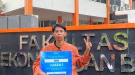 Potret Akbar Juara 1 Lomba 3 Minutes Paper Presentation Ecofest 2026, (Foto: Ist.)
