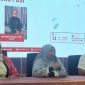 Potret Ketua Jurusan Bahasa dan Sastra Indonesia dalam Sambutannya di Kegiatan Alumni Bicara JBSI, (Foto: Febrianingsih Alsa Putri)