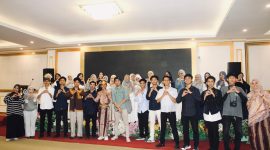 Foto bersama Para Mahasiswa Gelora, (Foto: Ist.)