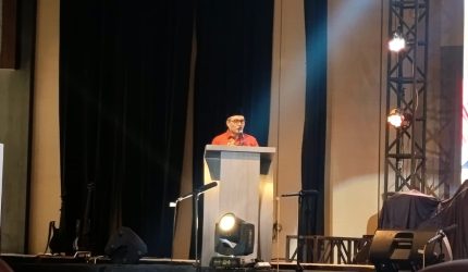 Dekan Psikologi Apresiasi Pengukuhan Mahasiswa Fakultas Psikologi Angkatan 2025