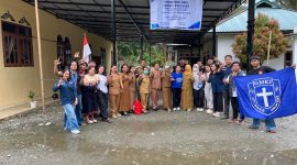 Potret Mahasiswa GMKI Cabang Makassar Bersama Tenaga Kesehatan Usai Pelaksanaan Kegiatan Bakti Sosial, (Foto: Ist.)