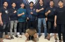 Tim dari Direktorat Reserse PPA dan PPO Polda Sulawesi Selatan saat menangkap K di Jalan Sinassara, Kelurahan Kaluku Bodoa, Kecamatan Tallo, Makassar, Sulsel, Senin (29/12/2025) dini hari, (Foto: Int.)