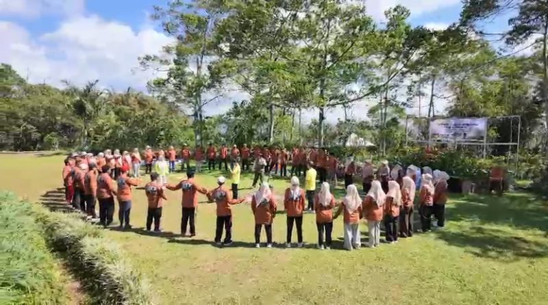 Momen Kebersamaan Tenaga Kependidikan FT UNM, (Foto: Ist.)