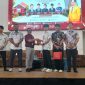 Sesi Pemberian Cendramata dalam Kuliah Tamu FT UNM, (Foto: St. Masyita Rahmi)