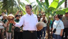 Potret Menteri Pertanian RI saat di Manado, (Foto: Int.)
