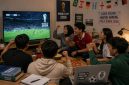 Ilustrasi Mahasiswa Menonton Piala Dunia Saat Libur Kuliah, (Foto:AI.)
