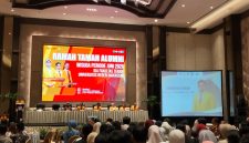 Dekan Fakultas Teknik, Jamaludin, Memberikan Sambutan dalam Acara Ramah Tamah, (Foto: St. Masyita Rahmi)