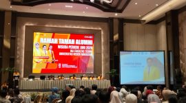 Dekan Fakultas Teknik, Jamaludin, Memberikan Sambutan dalam Acara Ramah Tamah, (Foto: St. Masyita Rahmi)