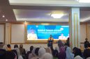 Potret sambutan oleh Dekan FIP pada Ramah Tamah FIP Periode Juni, (Foto: Nathaya Haura Maulidya Rini)