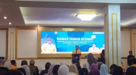 Potret sambutan oleh Dekan FIP pada Ramah Tamah FIP Periode Juni, (Foto: Nathaya Haura Maulidya Rini)