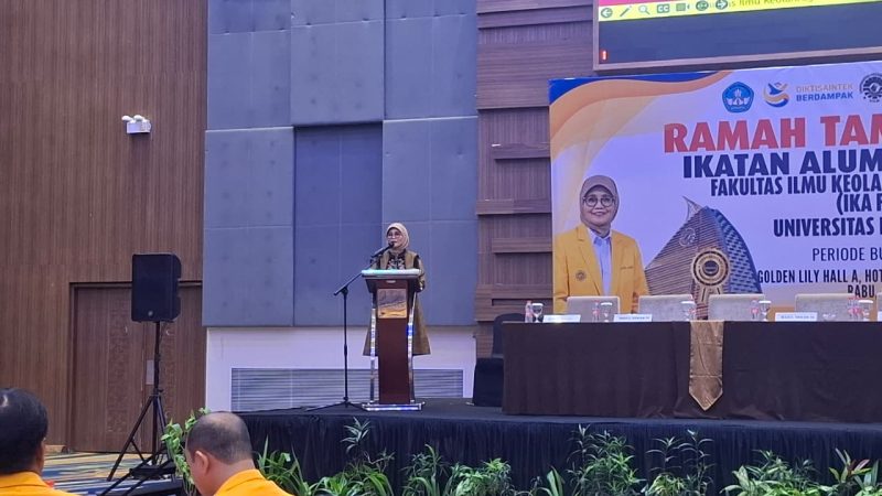Potret Plt Rektor, Farida Patittingi Memberikan Sambutan dalam Acara Ramah Tamah Fakultas FIKK, (Foto: Febrianingsih Alsa Putri)