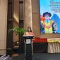 Potret Lulusan Doktor Terbaik Nina Agustina saat Menyampaikan Pidato, (Foto: Muh Apdal Ardiansyah)