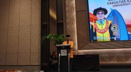 Potret Sambutan Dekan FIS-H Pada Acara Ramah Tamah Wisuda, (Foto :Muh Apdal Adriansyah)