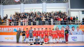 Foto Bersama Tim Futsal UNM dan Supporter, (Foto: Ist.)