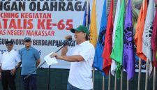 Potret Ketua Panitia Dies Natalis ke-65, Abdul Saman dalam Pelaporannya, (Foto: Nurkhaerunnisa Aszahra Saleh)