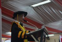 Potret Farida Patittingi Pada Sambutannya Wisuda Periode Juli 2026 (Foto: Dok. profesi). 