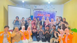 Potret Foto Bersama Relawan Klub Belajar Sipatokkong, (Foto: Ist.)