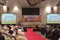 Potret Dekan FIKK saat Memberikan Sambutan di Ramah Tamah Alumni Periode Juli, (Foto: Hafid Budiawan)