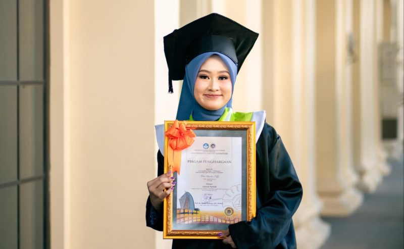 Potret Vina Aprilia, Wisudawan Terbaik FIKK UNM, (Foto: Ist.)