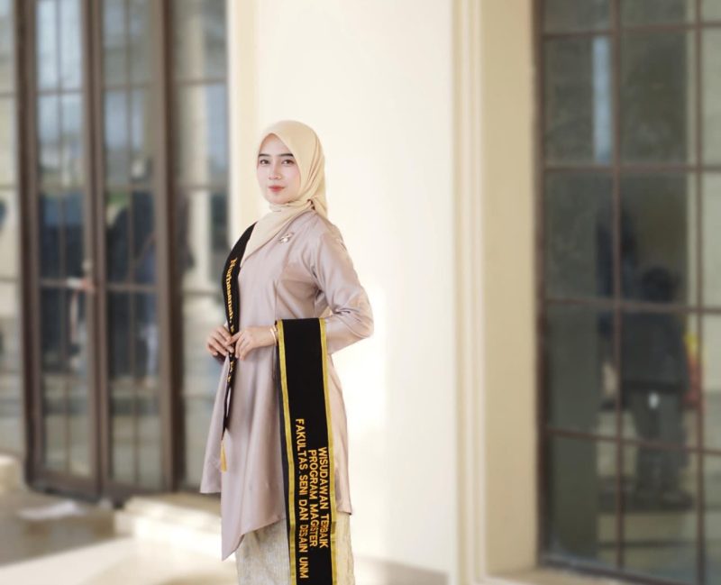 Potret Nurhasanah Wisudawan Terbaik Program Magister FSD, (Foto: Ist.)