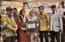 Potret Meli Agreini Wisudawan Terbaik Satu Program Sarjana FSD UNM, (Foto: Ist.)