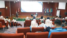 Potret Anania B. Aquino saat Sampaikan Materi, (Foto: Putri Salsabila)