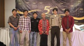 Foto Bersama Benny Subiantoro Bersama Pengelola Profesi, (Foto: Florencya Alnisa Christin).