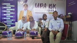 Foto Tim UPA BK UNM di Stand Pameran Dies Natalis, (Foto: Int.)
