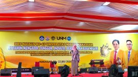 Potret Wakil Rektor Dua Menutup Acara Pameran Pendidikan dalam Rangkaian Dies Natalis ke-65 UNM, (Foto: Rahmadani)