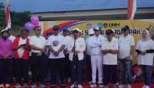 Potret Plt Rektor UNM saat Melakukan Sambutan di Acara Jalan Santai, (Foto: Musdalifah)
