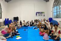 Potret Foto bersama MP Ekolibrium FEB dan pelaku UMKM dalam kegiatan Pelatihan Legalitas Usaha dan Sertifikasi Produk, (Foto: Ist.) 