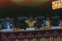 Potret Plt Rektor UNM, Farida Patittingi saat Upacara Peringatan Dies Natalis ke-65, (Foto: Alyani Fajrina Nuryabri)