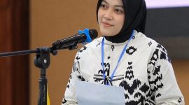 Potret Nurhikmah Peraih Juara 1 Baca Puisi Kategori Putri (Foto: Ist).