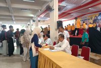 Foto Suasana Pembagian Jas Almamater Angkatan 2026, (Foto: Nur Hafizhah)